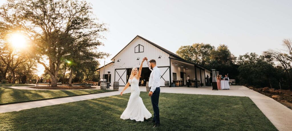 barns-at-willow-creek-home_02